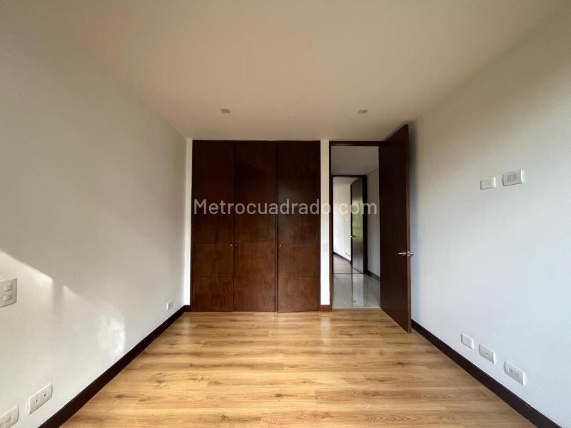 Apartamento Moderno de 3 Alcobas en El Poblado - 9