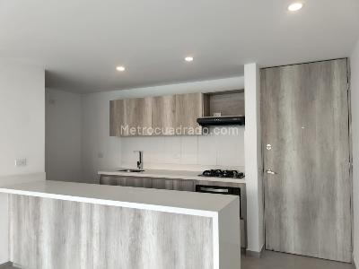 Apartamento en venta en El Poblado, Medellín · foto 6 de 20