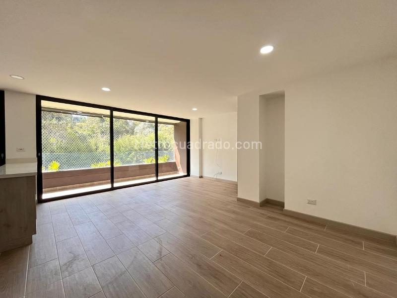 3BR Apartment for Rent in Retiro (Gated Community) - 3