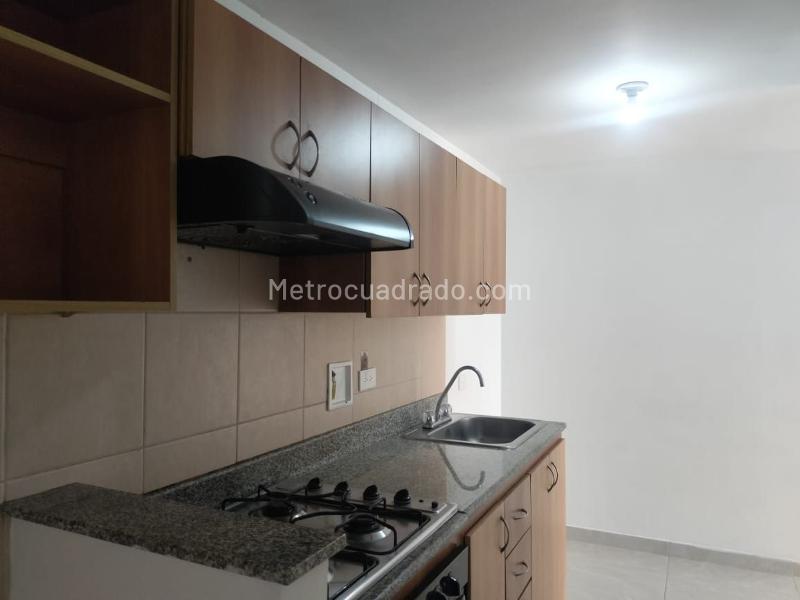 Apartamento de 2 Alcobas con Amenidades Modernas en El Poblado - 5