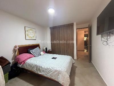 Apartamento en venta en El Poblado, Medellín · foto 12 de 19