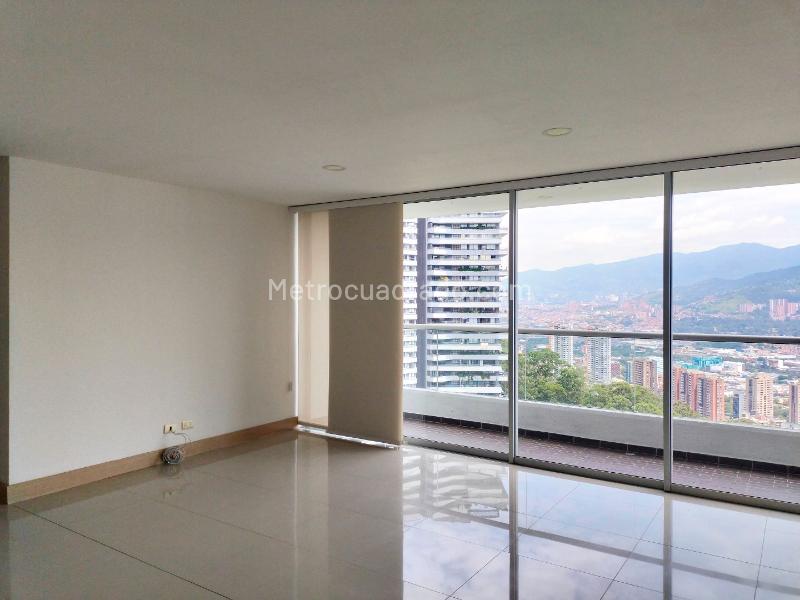 Apartamento con Estilo de 3 Alcobas en El Poblado - 2