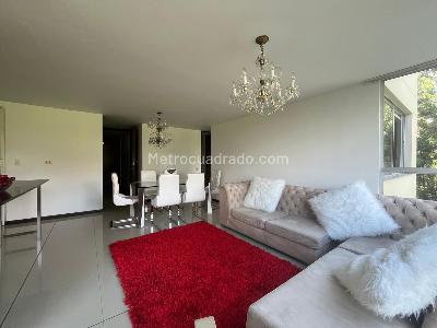 Apartamento de 2 alcobas en arriendo en El Poblado, Medellín, 80 m² · foto 3 de 12