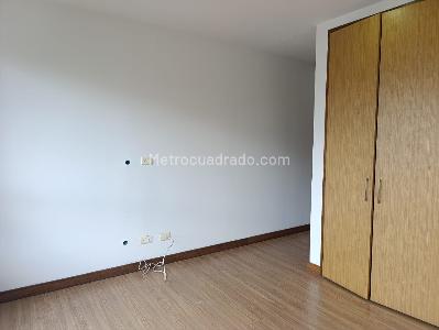 Apartamento de 3 alcobas en venta en El Poblado, Medellín, 135 m² · foto 12 de 18