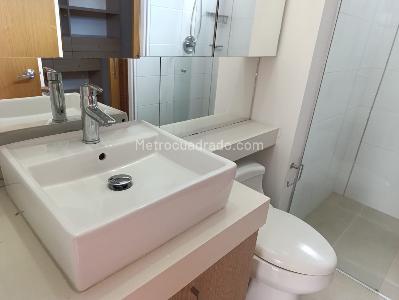 Apartamento de 3 alcobas en venta en El Poblado, Medellín, 135 m² · foto 16 de 18
