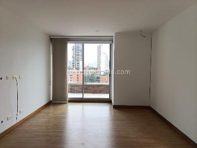 Apartamento de 3 alcobas en venta en El Poblado, Medellín, 135 m² · foto 9 de 18