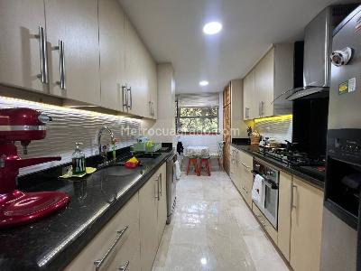 Apartamento en venta en El Poblado, Medellín · foto 5 de 15