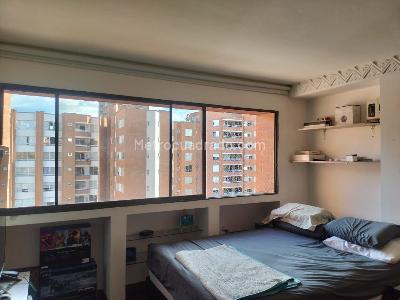 Apartamento de 3 alcobas en venta en El Poblado, Medellín, 212 m² · foto 15 de 19