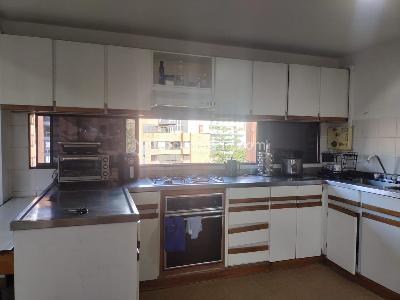 Apartamento de 3 alcobas en venta en El Poblado, Medellín, 212 m² · foto 7 de 19