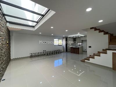 Casa de 4 alcobas en venta en Rionegro, Rionegro, 260 m² · foto 3 de 20
