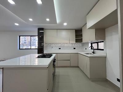 Casa de 4 alcobas en venta en Rionegro, Rionegro, 260 m² · foto 5 de 20