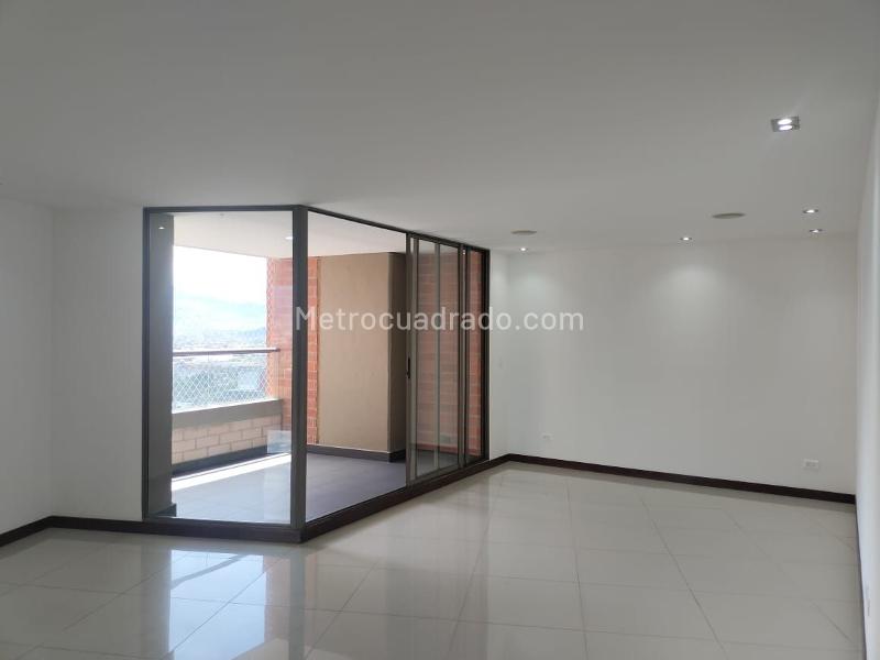 Apartamento en Arriendo, EL POBLADO, Medellín - Widok 2