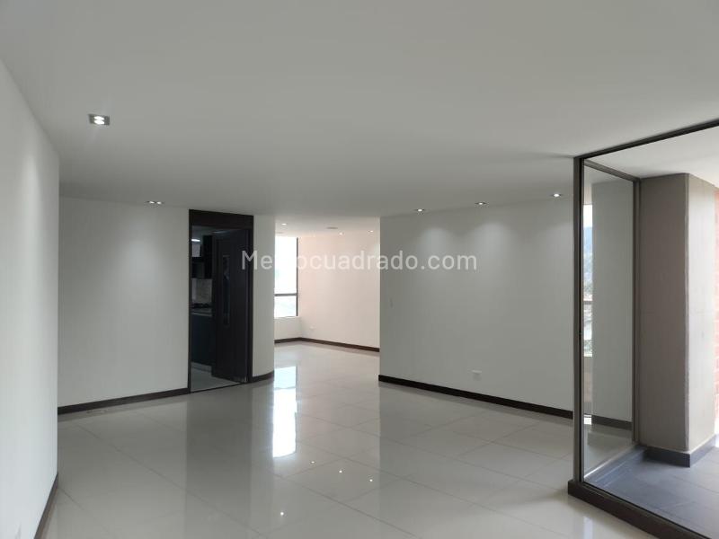 Apartamento en Arriendo, EL POBLADO, Medellín - Widok 3