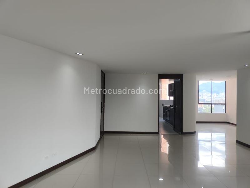 Apartamento en Arriendo, EL POBLADO, Medellín - Widok 4