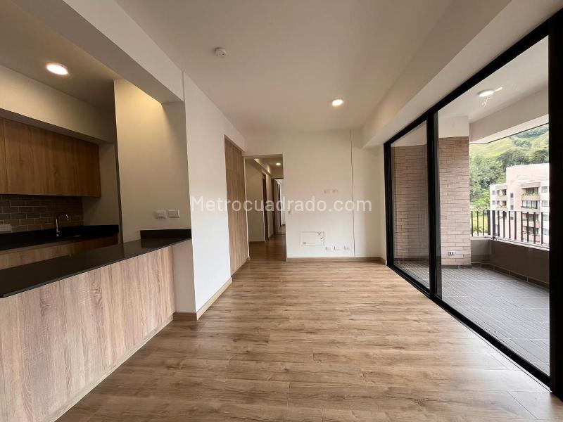 3BR Apartment in El Retiro (85 m²) - 3