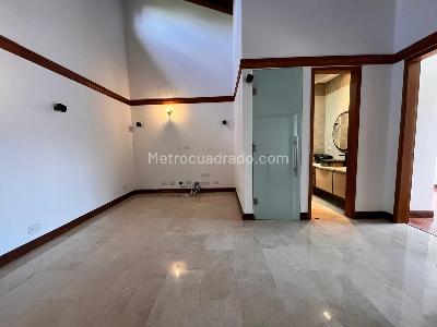 Casa de 3 alcobas en venta en Envigado, Envigado, 203 m² · foto 10 de 20