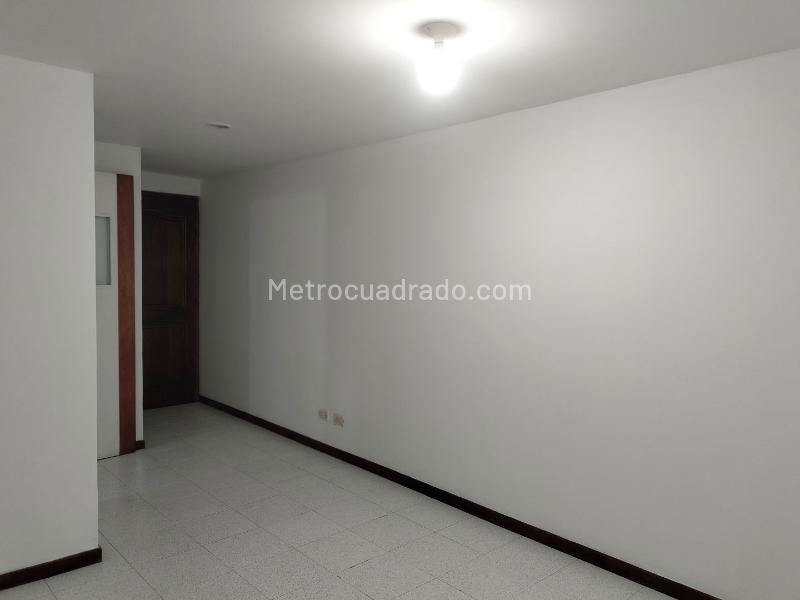 Apartamento de 3 Alcobas en El Poblado con Amenidades - 4
