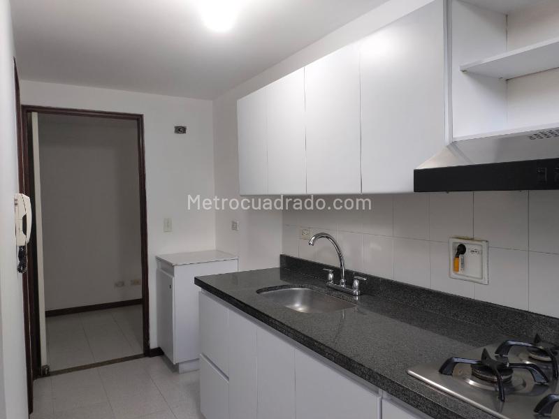 Apartamento de 3 Alcobas en El Poblado con Amenidades - 7