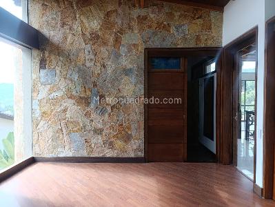 Casa de 4 alcobas en arriendo en El Poblado, Medellín, 400 m² · foto 18 de 20