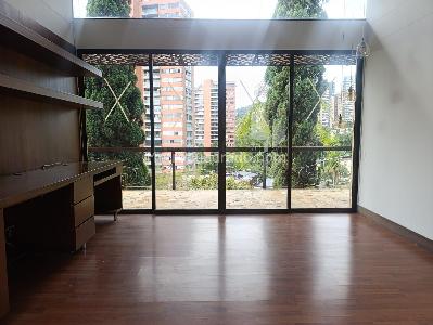 Casa de 4 alcobas en arriendo en El Poblado, Medellín, 400 m² · foto 9 de 20