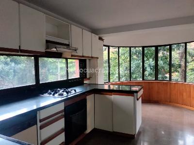 Apartamento de 3 alcobas en venta en El Poblado, Medellín, 225 m² · foto 7 de 17