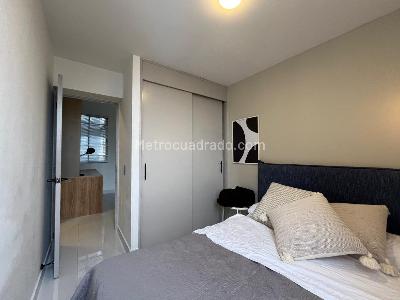 Apartamento de 3 alcobas en venta en El Poblado, Medellín, 78 m² · foto 12 de 17