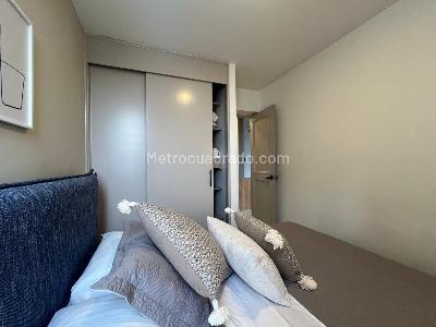 Apartamento de 3 alcobas en venta en El Poblado, Medellín, 78 m² · foto 14 de 17