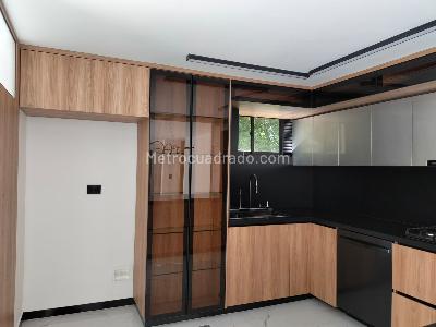 Apartamento de 4 alcobas en venta en El Poblado, Medellín, 163 m² · foto 7 de 20