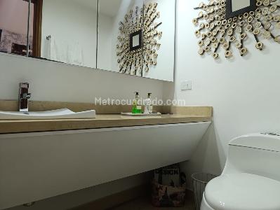 Apartamento de 3 alcobas en venta en El Poblado, Medellín, 178 m² · foto 15 de 16