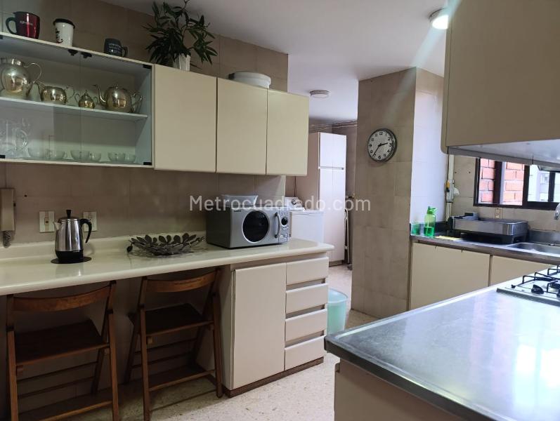 Apartamento en Arriendo de 3 Alcobas en Unidad Cerrada en El Poblado - 8
