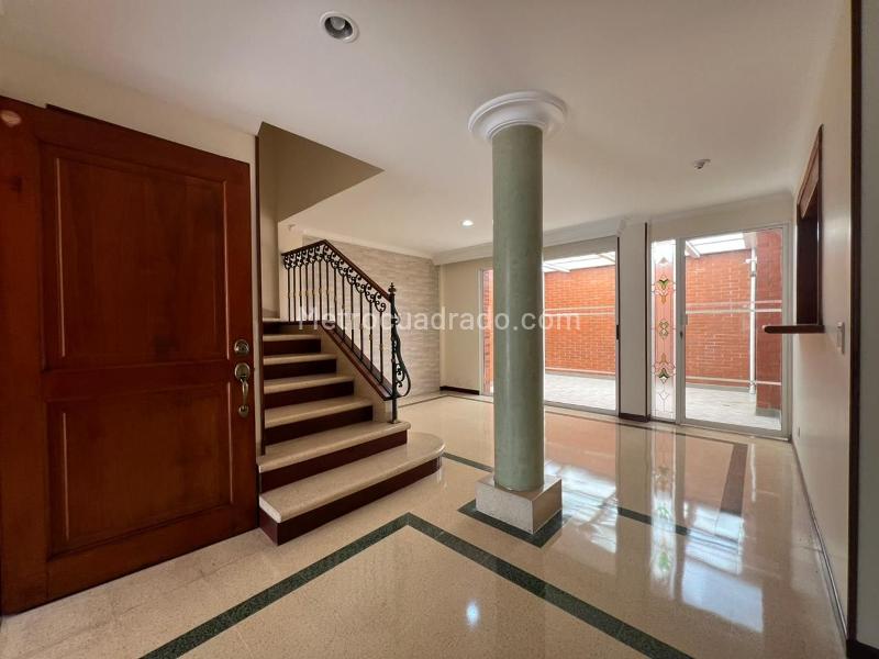 3BR House in ENVIGADO (186 m²) - 2