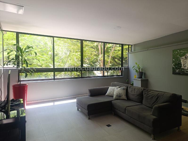 Furnished 3BR Apartment with Large Terrace in El Poblado - 9