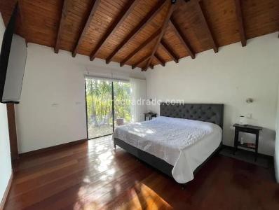 Casa de 4 alcobas en venta en Rionegro, Rionegro, 300 m² · foto 14 de 17