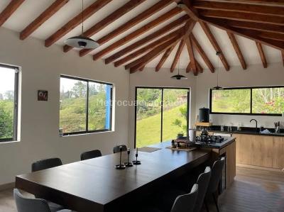 Casa de 4 alcobas en venta en Rionegro, Rionegro, 300 m² · foto 6 de 17
