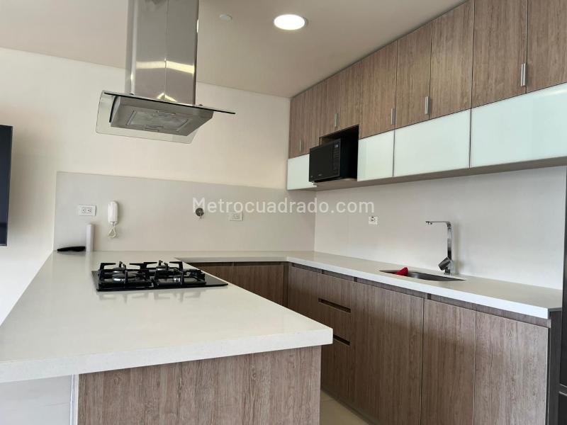 Piso – Envigado, Valle de Aburrá - Más