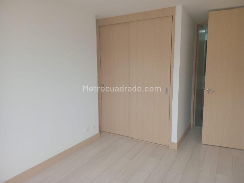 Apartamento de 2 Alcobas con Acabados Modernos en El Poblado - 9
