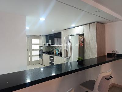 Casa en arriendo en El Poblado, Medellín · foto 6 de 20