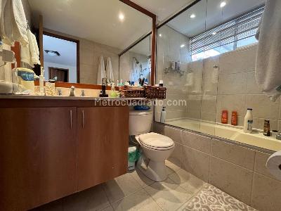 Apartamento de 4 alcobas en venta en El Poblado, Medellín, 144 m² · foto 16 de 18