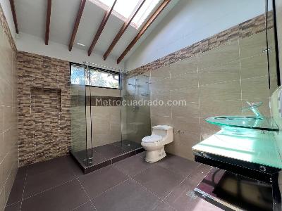 Casa de 4 alcobas en venta en Envigado, Envigado, 400 m² · foto 14 de 20