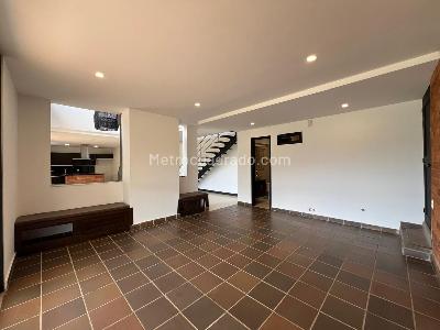 Casa de 4 alcobas en venta en Envigado, Envigado, 400 m² · foto 4 de 20