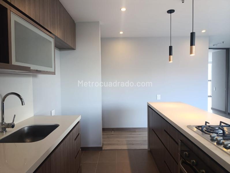 2BR Apartment Near Shopping Centers in El Poblado - 8