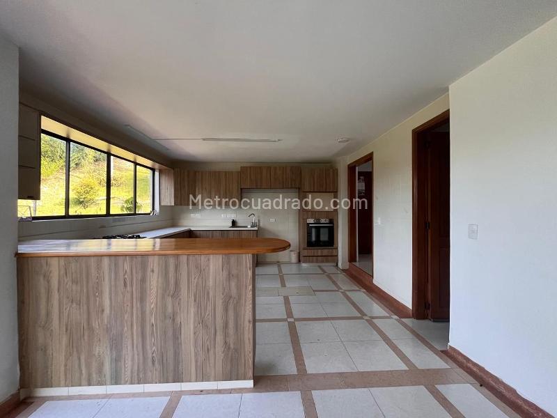 4BR House in El Retiro (450 m²) - 5
