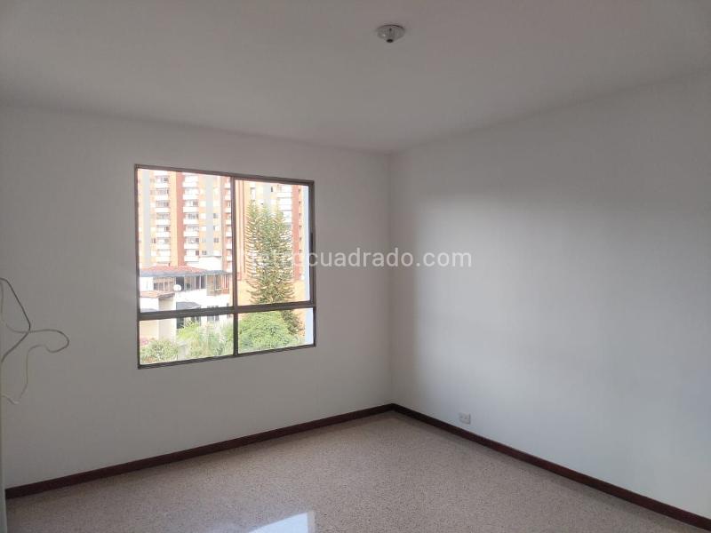 Apartamento de 4 Alcobas en El Poblado con Piscina y Gimnasio - 7
