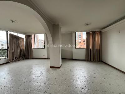 Apartment for rent in EL POBLADO, Medellín