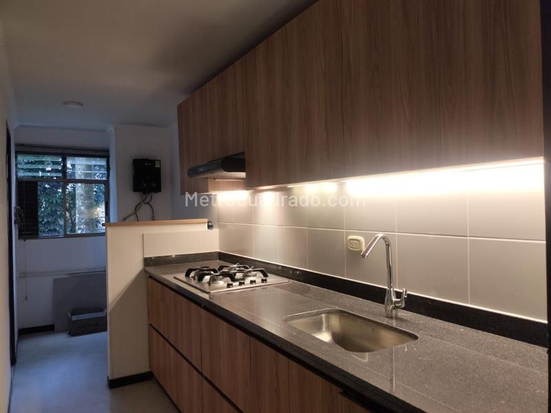 3BR Apartment in El Poblado with Marble Floors & Covered Parking - 5