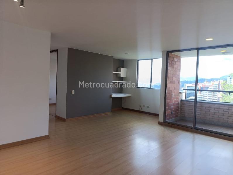 Apartamento Amplio de 2 Alcobas en El Poblado - 4