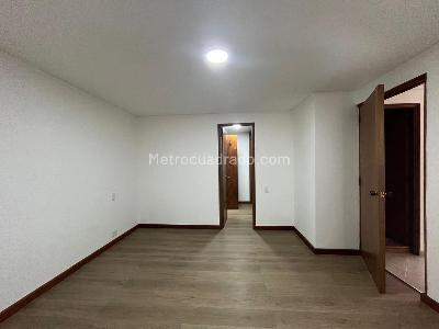 Apartamento de 3 alcobas en arriendo en Las Lomas, Medellín, 100 m² · foto 14 de 17