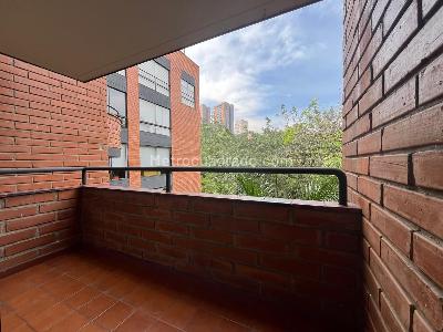 Apartamento de 3 alcobas en arriendo en Las Lomas, Medellín, 100 m² · foto 17 de 17