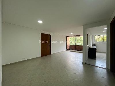 Apartamento de 3 alcobas en arriendo en Las Lomas, Medellín, 100 m² · foto 3 de 17