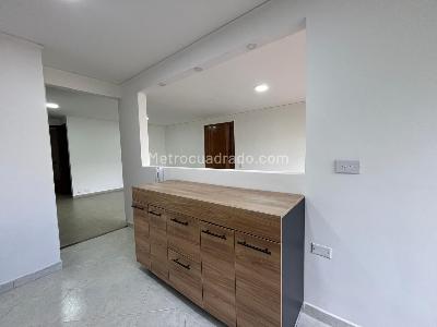 Apartamento de 3 alcobas en arriendo en Las Lomas, Medellín, 100 m² · foto 8 de 17